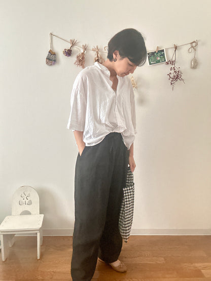 【パンツ】楽なのに上品なリネンツータックパンツ【スミクロblack】/日本